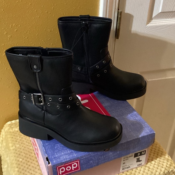 Pop Women's Black Moto Boots - Picture 2 of 3